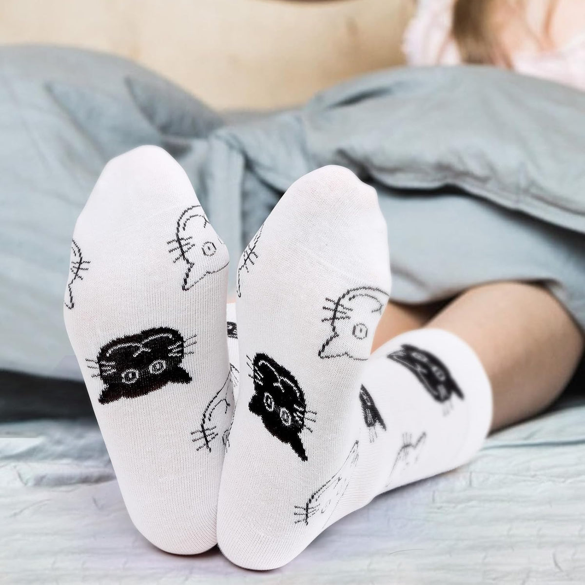 Cat Lover Gifts for Women - Cat Mom Gifts, Crazy Cat Lady Essentials: Makeup Bag, Socks, Scrunchies, Greeting Cards - Perfect for Birthdays & Mother'S Day
